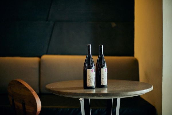 spots de vino